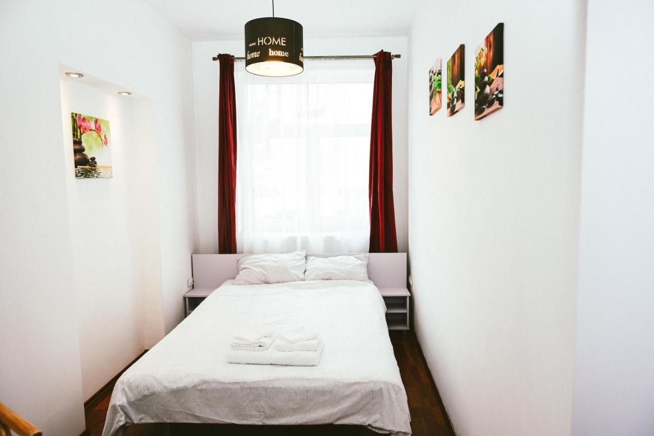 Cozy Apartment Брашов Екстериор снимка