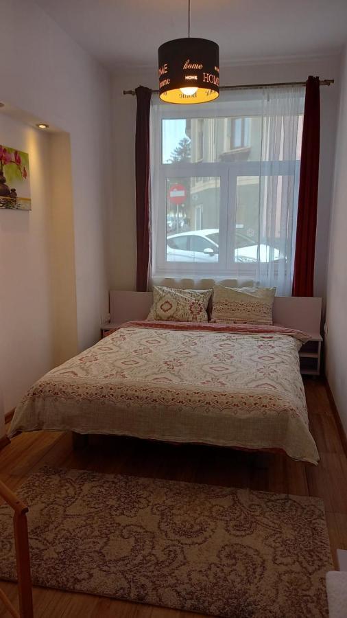 Cozy Apartment Брашов Екстериор снимка